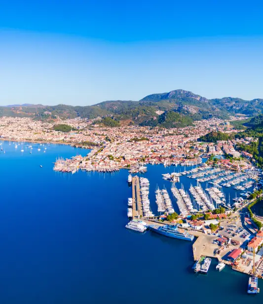 Marmaris Gezi Rehberi 2026: Koy Turları, Gece Hayatı ve Araçla Keşif 