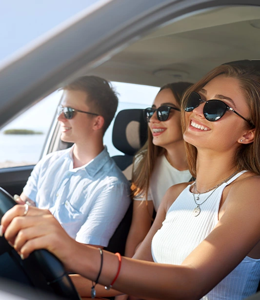 Araç İçi Eğlence Sistemleri ile Yolculuk Keyfini 10’a Katla!