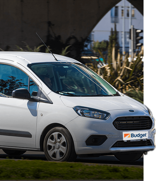 Ford Tourneo Courier Farkını Budget ile Deneyimle!