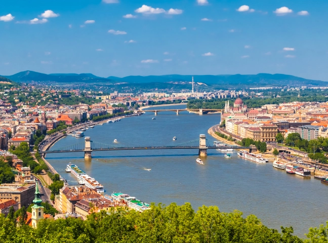 Macaristan’da Budget’la yola %10 indirimli çık.